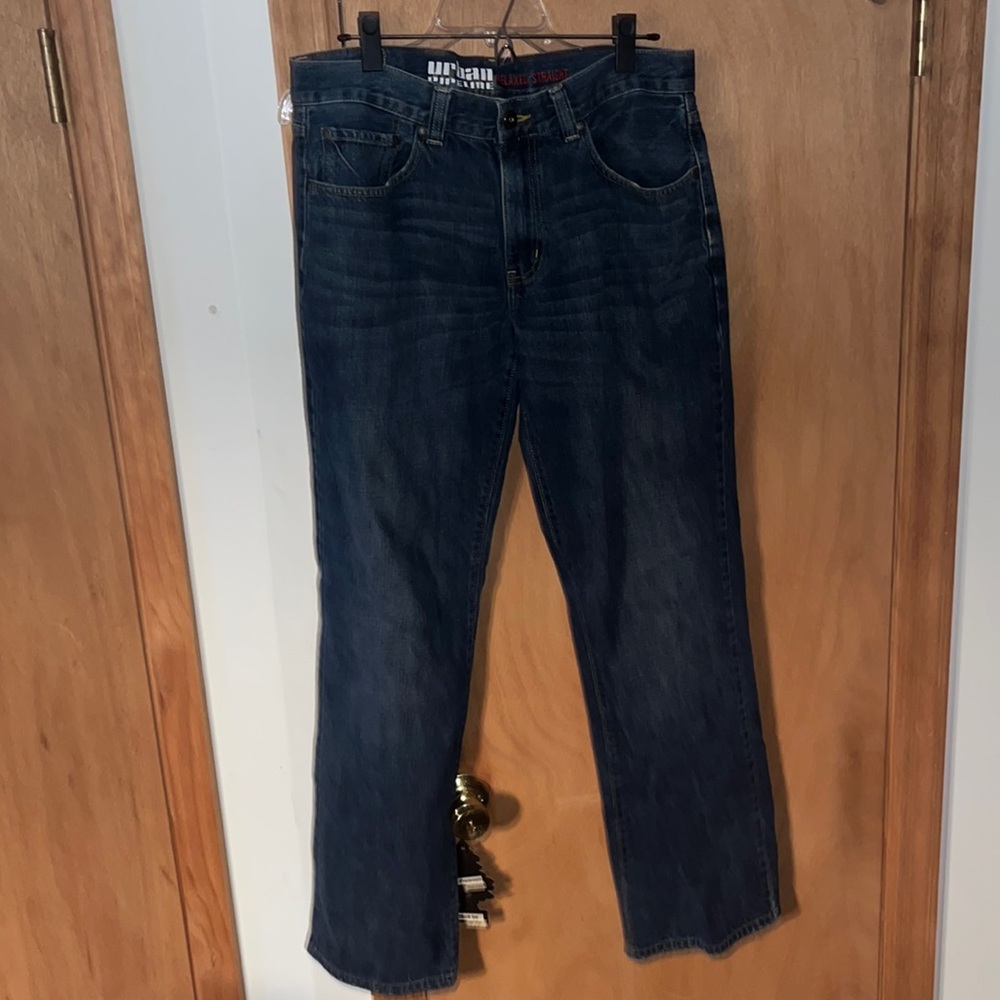 Men’s Urban pipeline relaxed straight size 33x34.